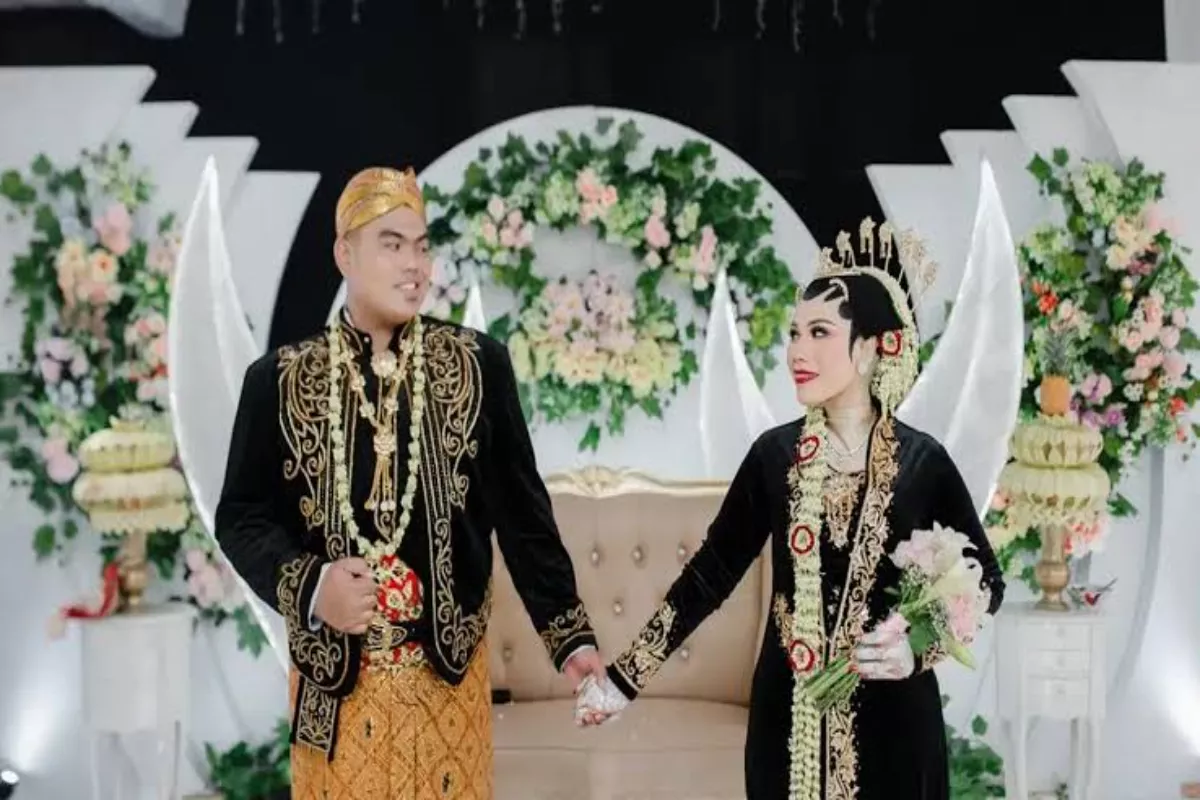 Rincian Biaya Hajatan Pernikahan dan Sungkeman Adat