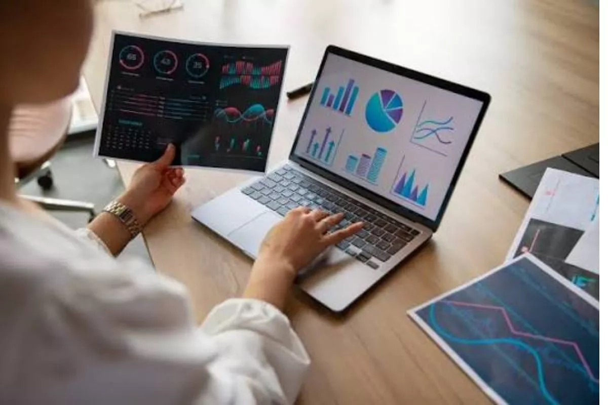 Panduan Lengkap Jenjang Karir dan Skill Data Analyst 