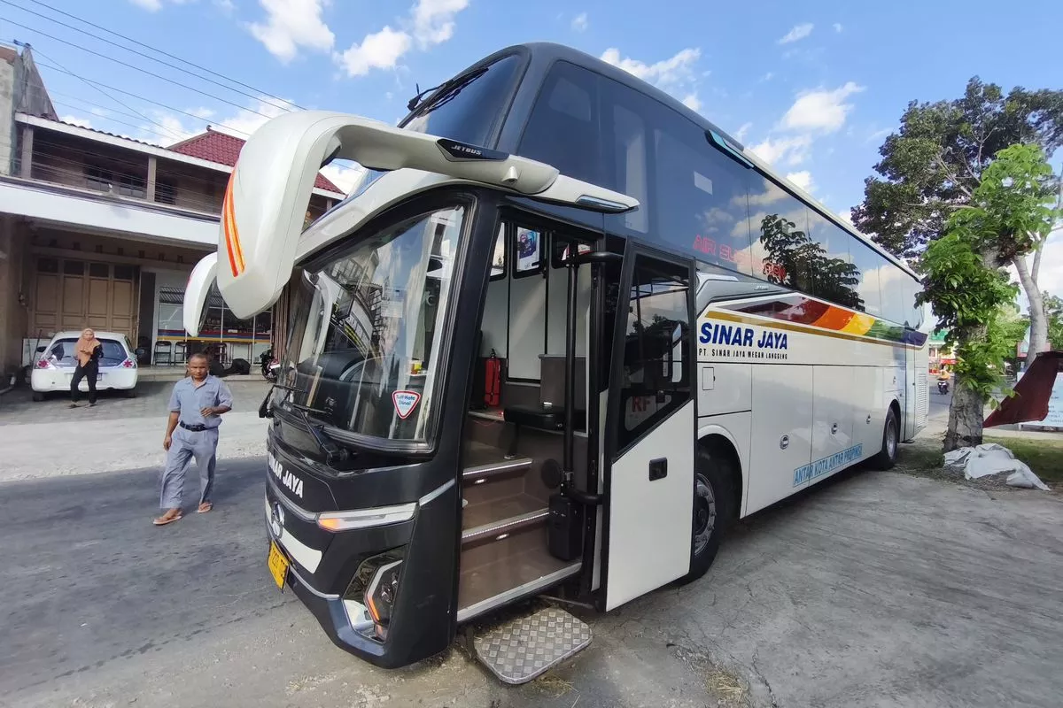Trik Berburu Tiket Transportasi Murah untuk Liburan Hemat