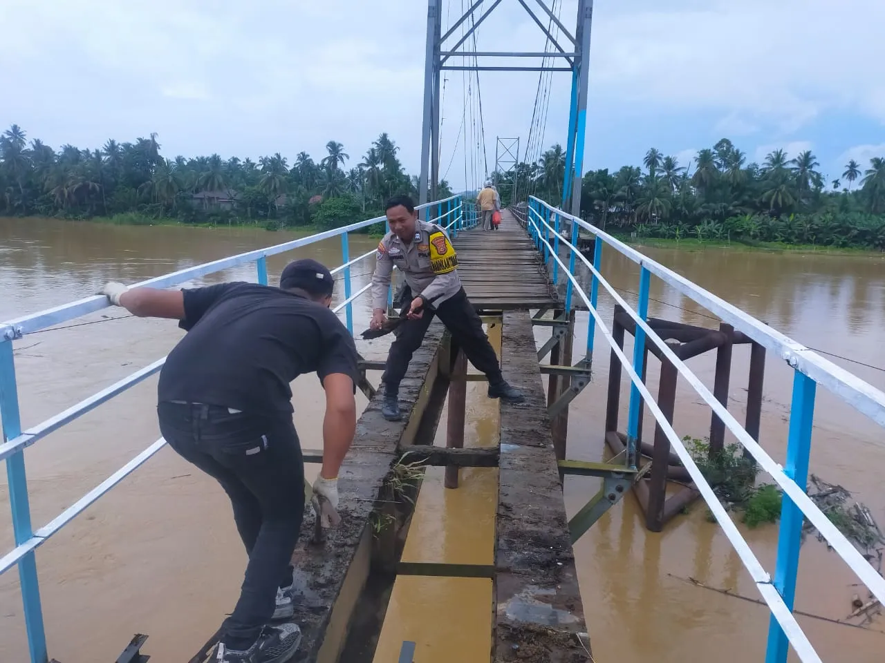 Polres Kuansing Lanjutkan Pembangunan Jembatan Merah Putih Presisi, Progres Capai 30 Persen