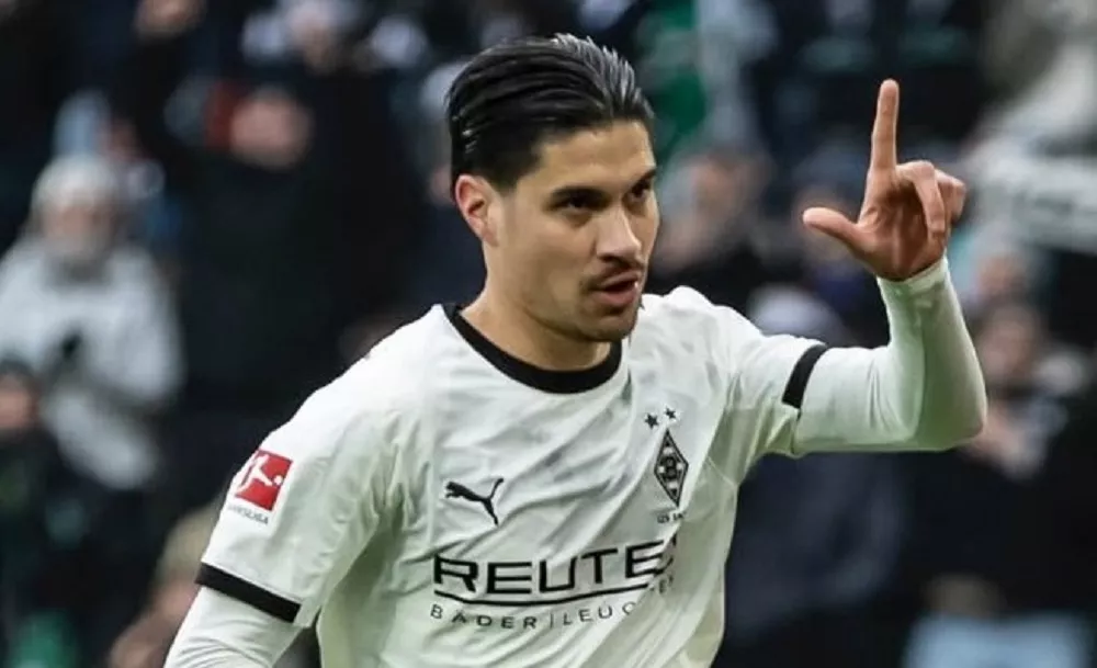 Kevin Diks Kembali, Langsung Jadi Starter Freiburg vs Monchengladbach