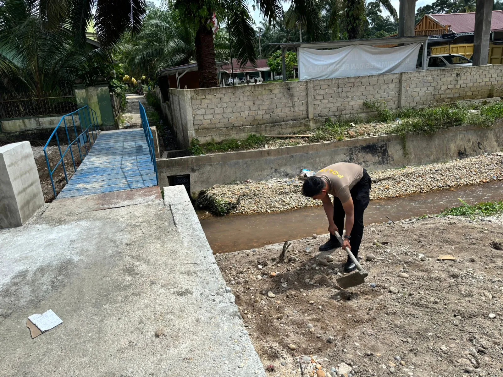 Progres 90 Persen, Jembatan Merah Putih Presisi di Desa Logas Segera Rampung
