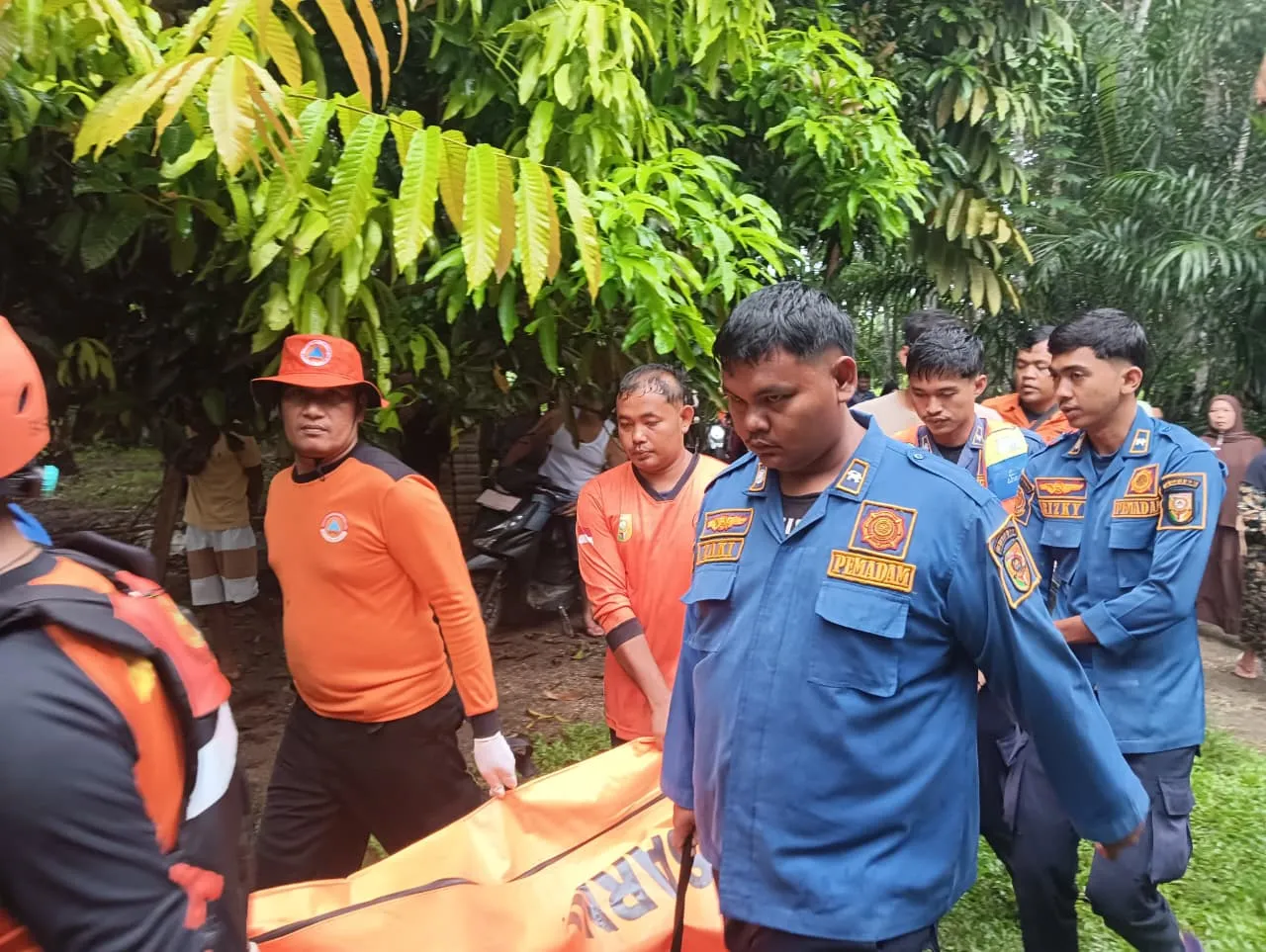 Polsek Pangean Bersama Tim Gabungan Temukan Korban Tenggelam di Sungai Kuantan Setelah Pencarian Semalaman