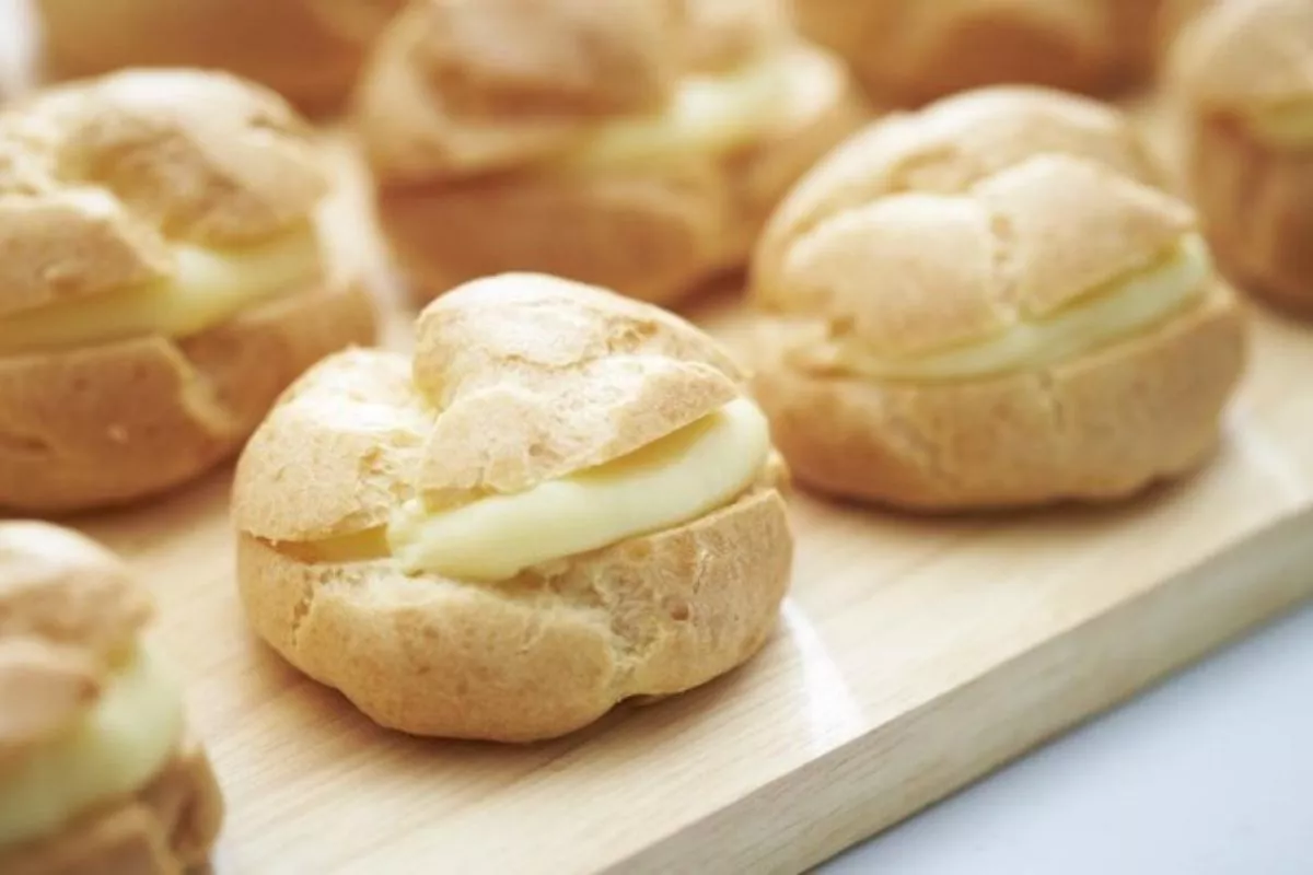 Resep Kue Sus Isi Vla Vanila Lembut Anti Kempes, Cocok untuk Pemula