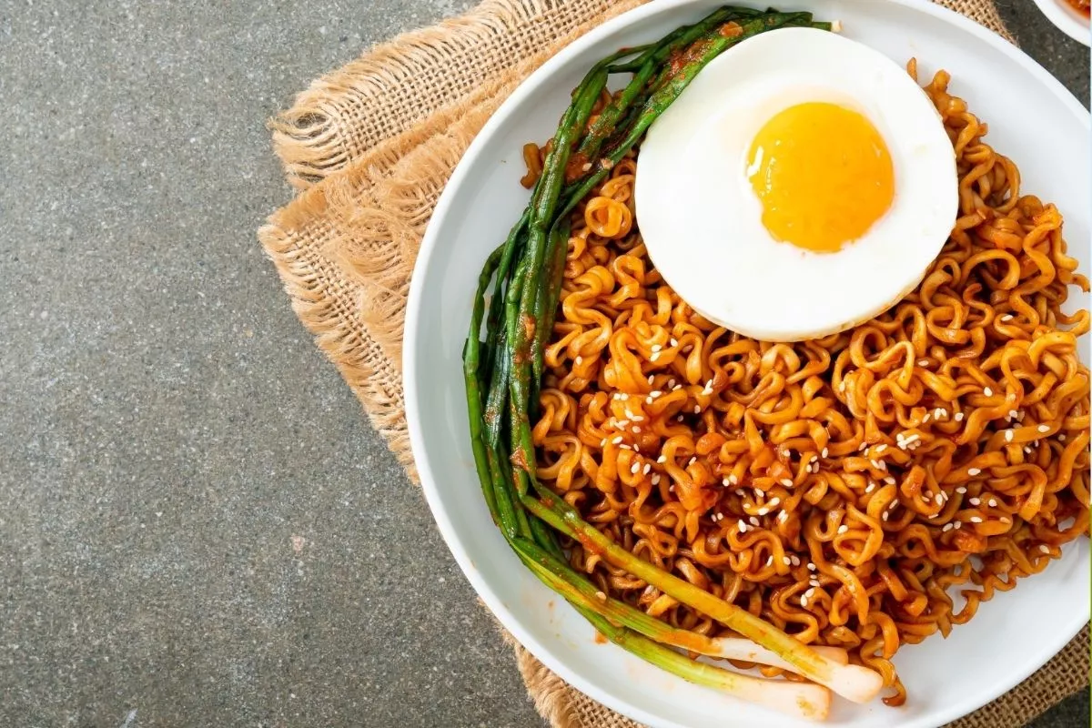 Cara Membuat Samyang yang Enak, Creamy, dan Praktis di Rumah