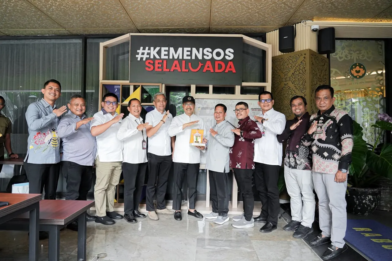 Audiensi dengan Mensos Berbuah Kabar Baik, Saifullah Yusuf Dijadwalkan Buka Pacu Jalur 2026 dan Resmikan Sekolah Rakyat di Kuansing