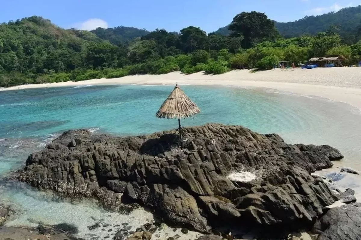 Panduan Lengkap Rute dan Akses Menuju Pantai Wedi Ireng Banyuwangi