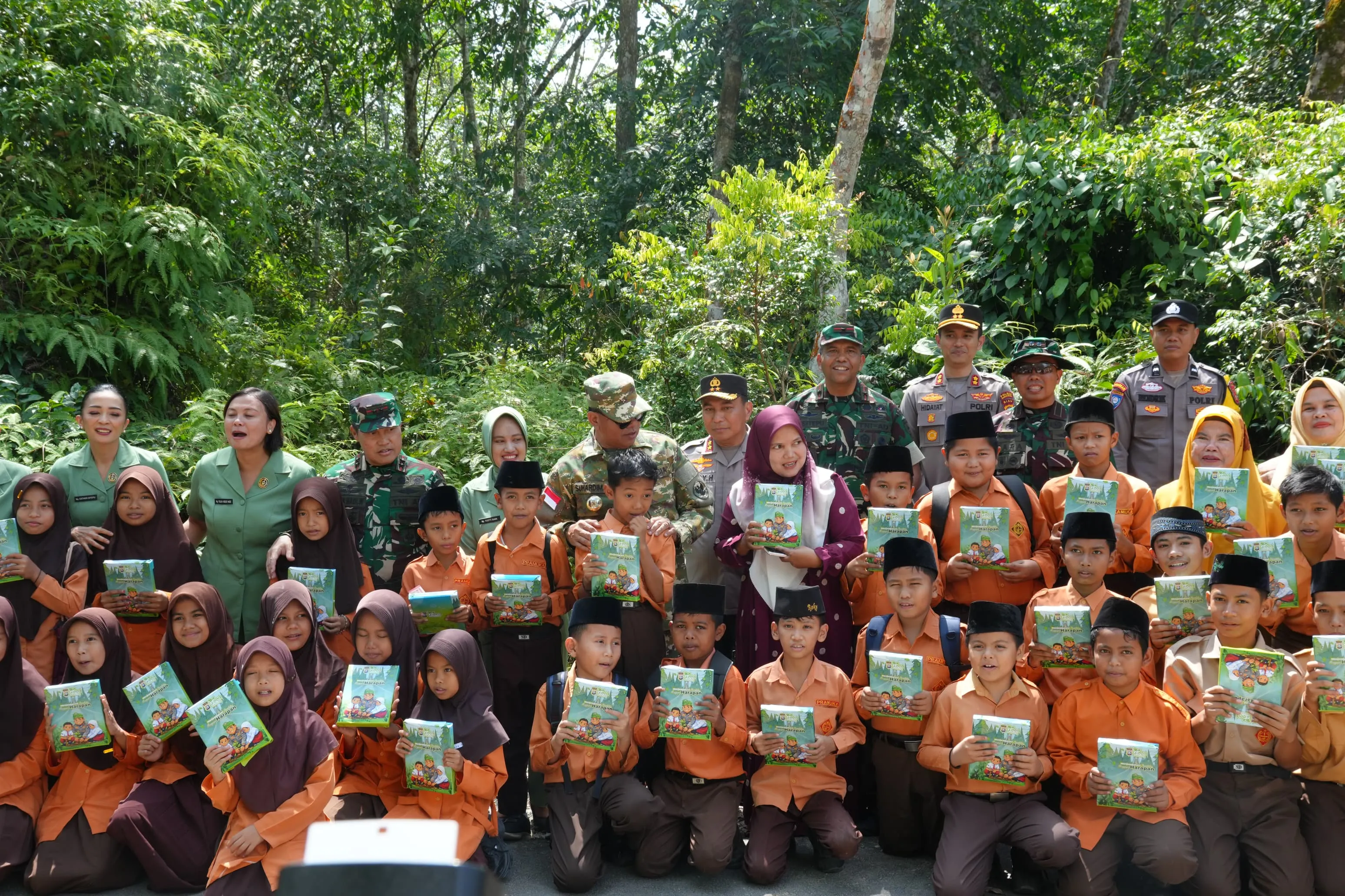 Bupati Kuansing Hadiri Penutupan TMMD ke-127 Bersama Pangdam dan Kapolda Riau