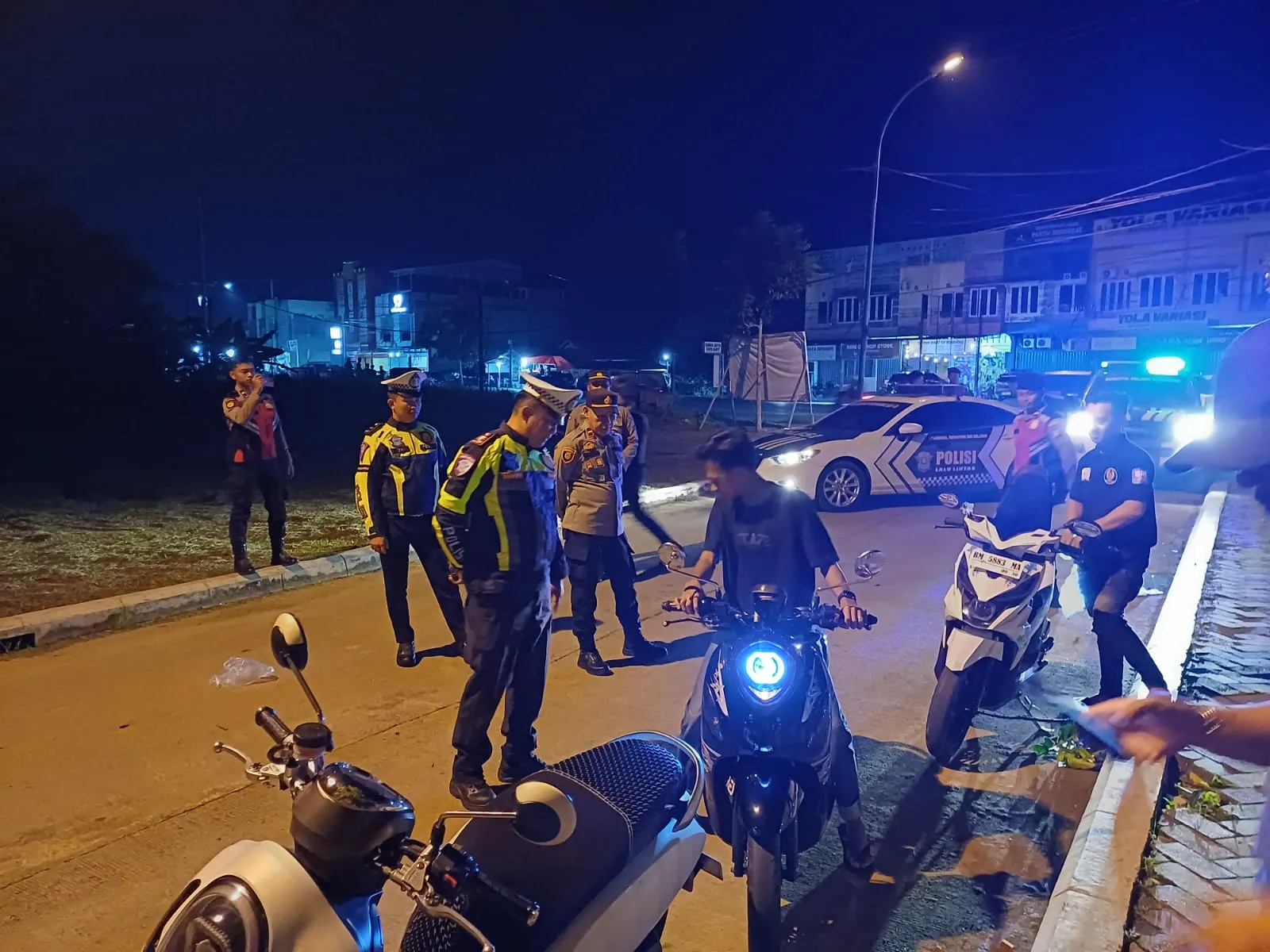 Waka Polres Kuansing Pimpinan KRYD bersama TIM RAGA Gelar Patroli Malam Jaga Harkamtibmas