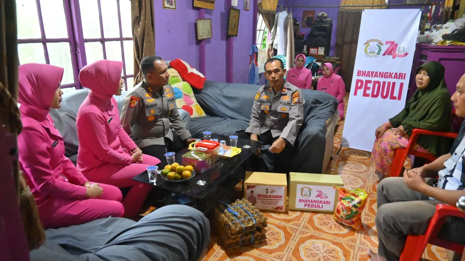 Rangkaian Hari Bhakti Hari Bhayangkara Ke-80, Kapolres Laksanakan Anjangsana ke Purnawirawan Polri
