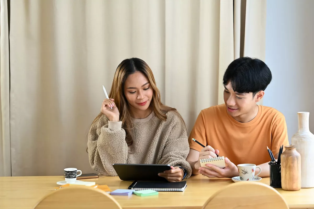 Frugal Living vs Hidup Minimalis: Perbedaan & Cara Penerapan