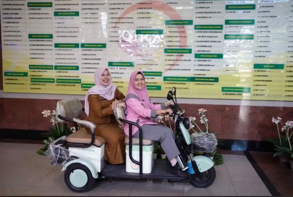 RSUD Arifin Achmad Hadirkan Motor Listrik untuk Permudah Mobilitas Pasien dan Keluarga