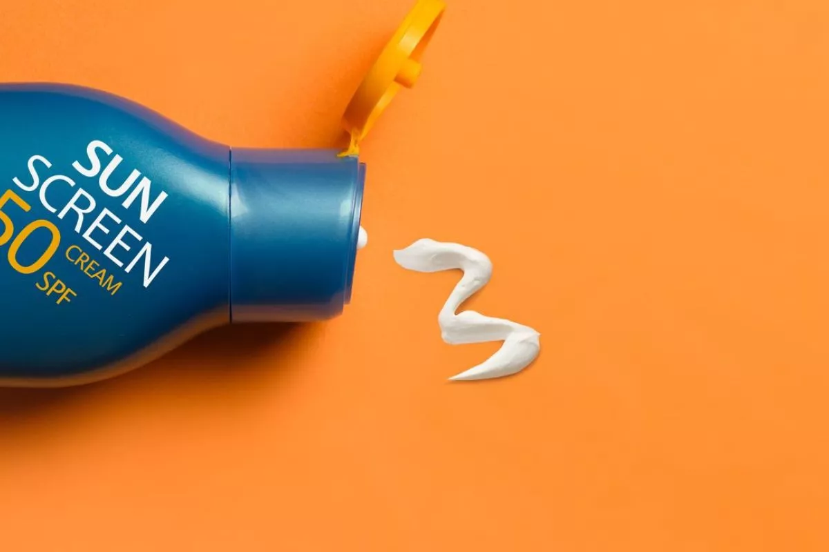 Keriput Mengancam? Panduan Memilih Sunscreen untuk Anti-Aging Terbaik