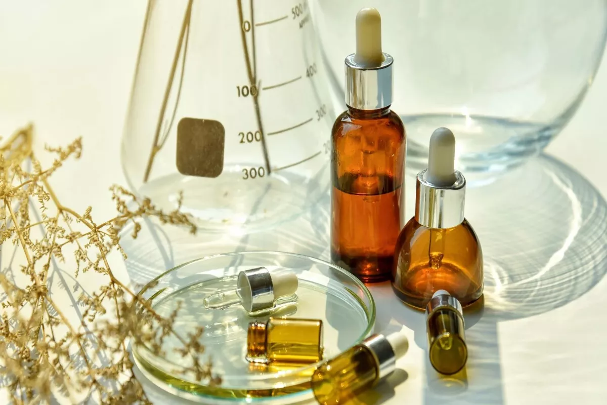 Panduan Perbandingan Rasio Bibit Parfum dan Alkohol Akurat