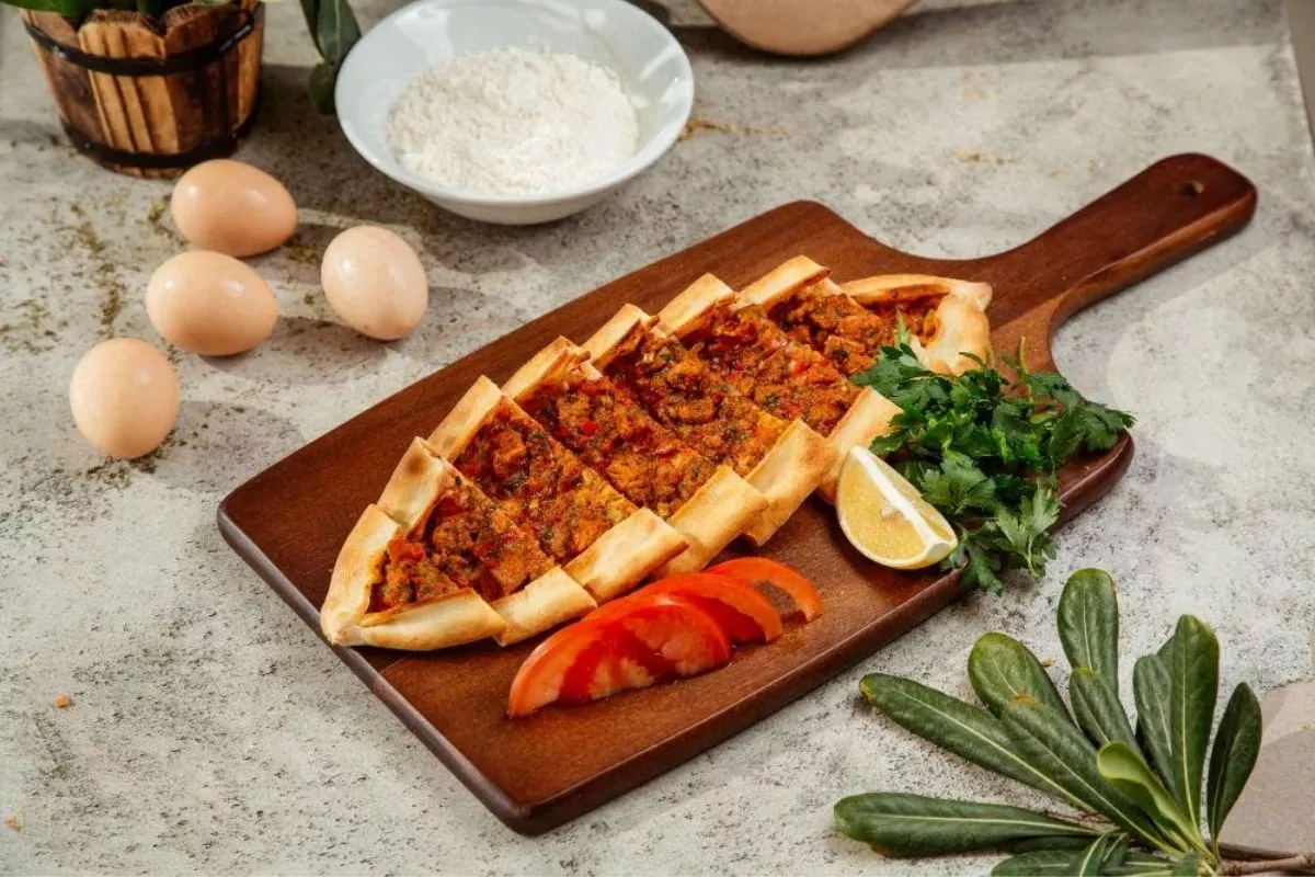 Cara Membuat Pide Turkish yang Mudah dan Empuk ala Restoran Otentik