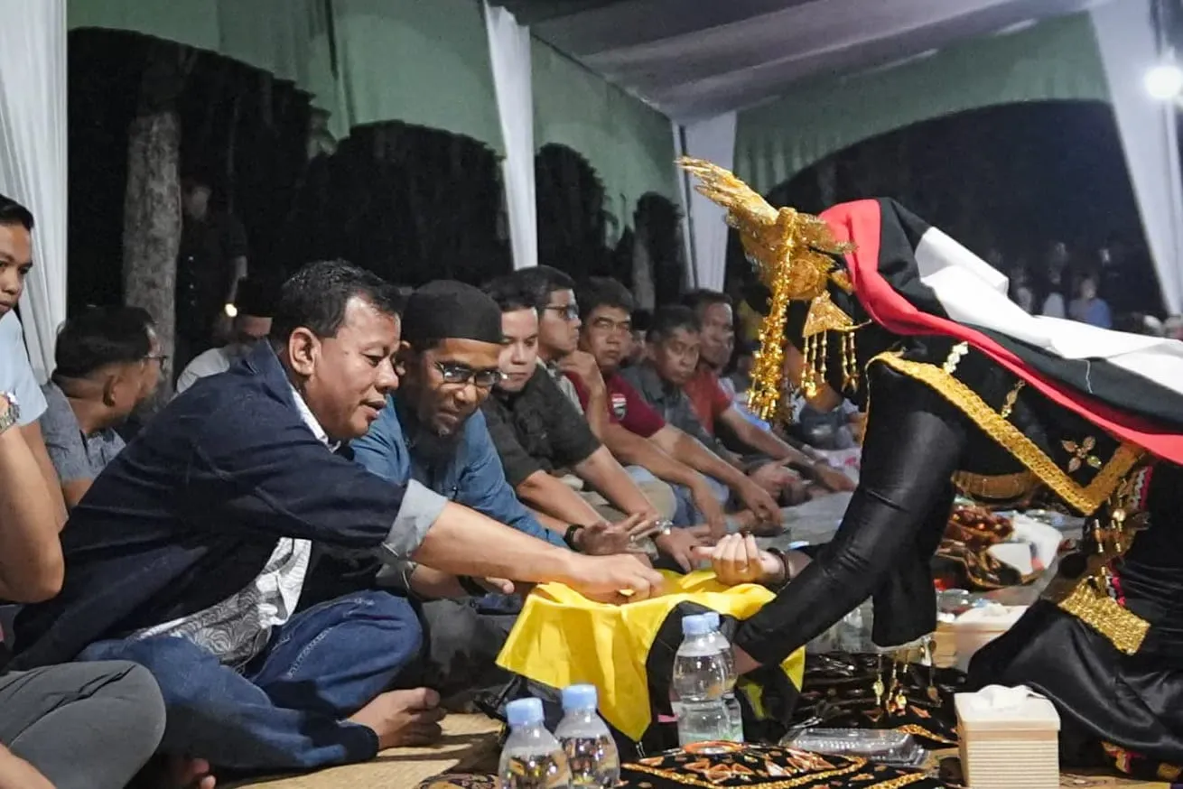 Suhardiman Amby Galang Dana Rp100 Juta untuk Jalur Suluh Bendang di Kopah