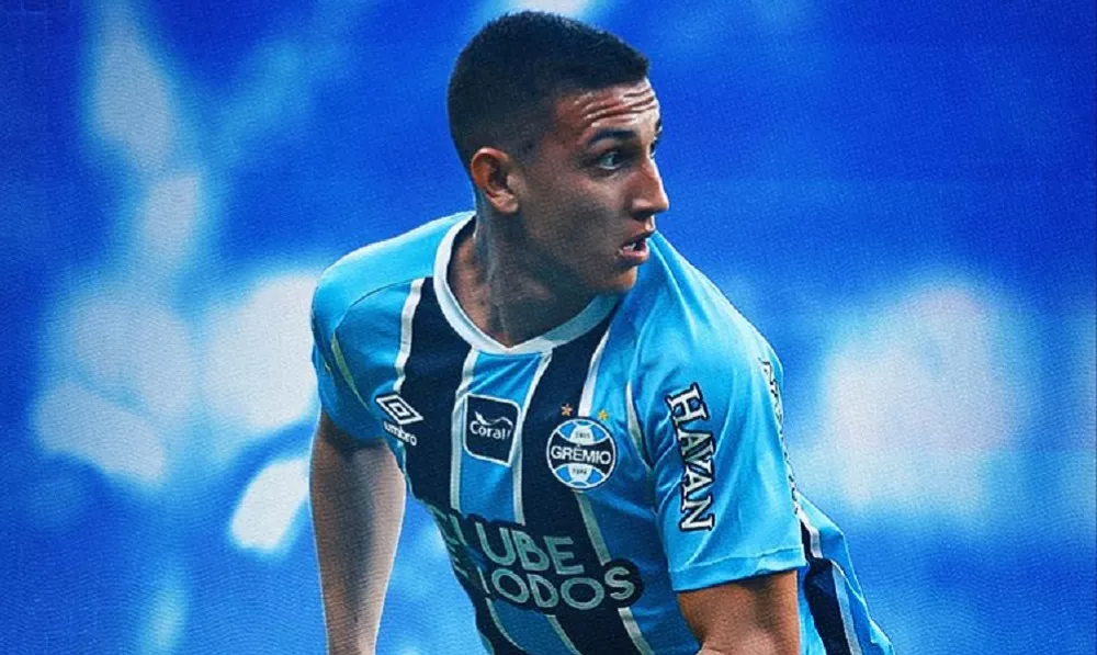 Gremio di Atas Angin, Gilas Internacional di Final Pertama Tiga Gol Tanpa Balas