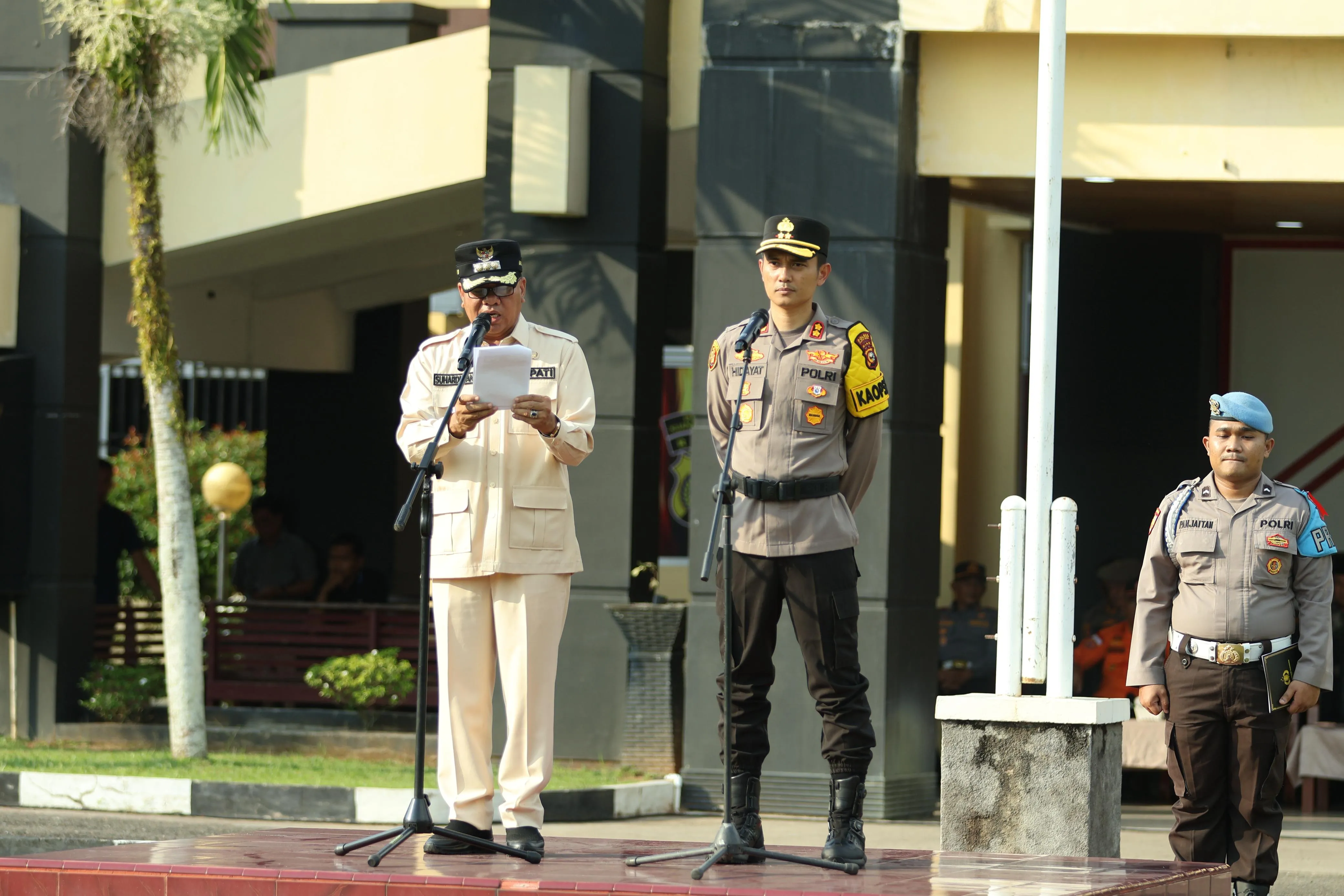 Bupati Suhardiman Pimpin Apel Gelar Pasukan Operasi Ketupat 2026 di Kuansing, Pastikan Mudik Aman dan Lancar