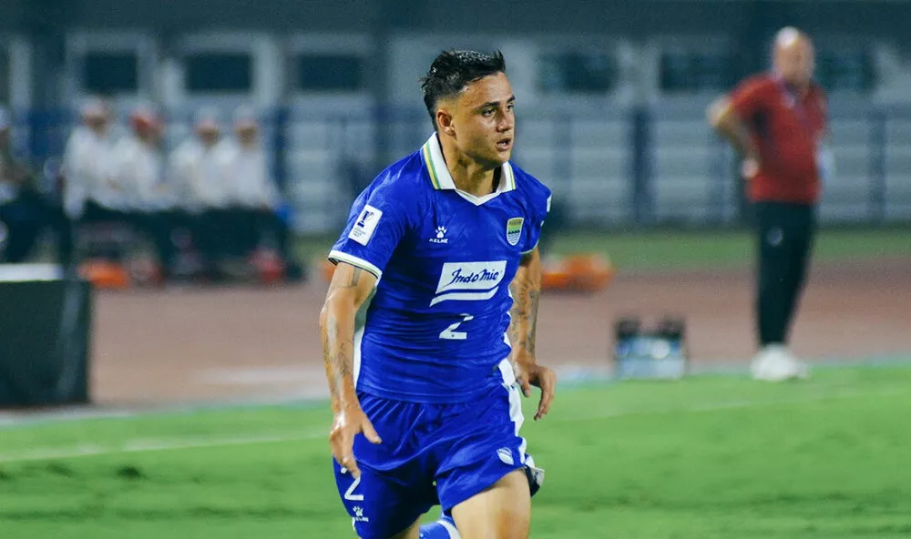 Sulit Tusuk Pertahanan Lawan, Persib Sementara Tertahan di GBLA