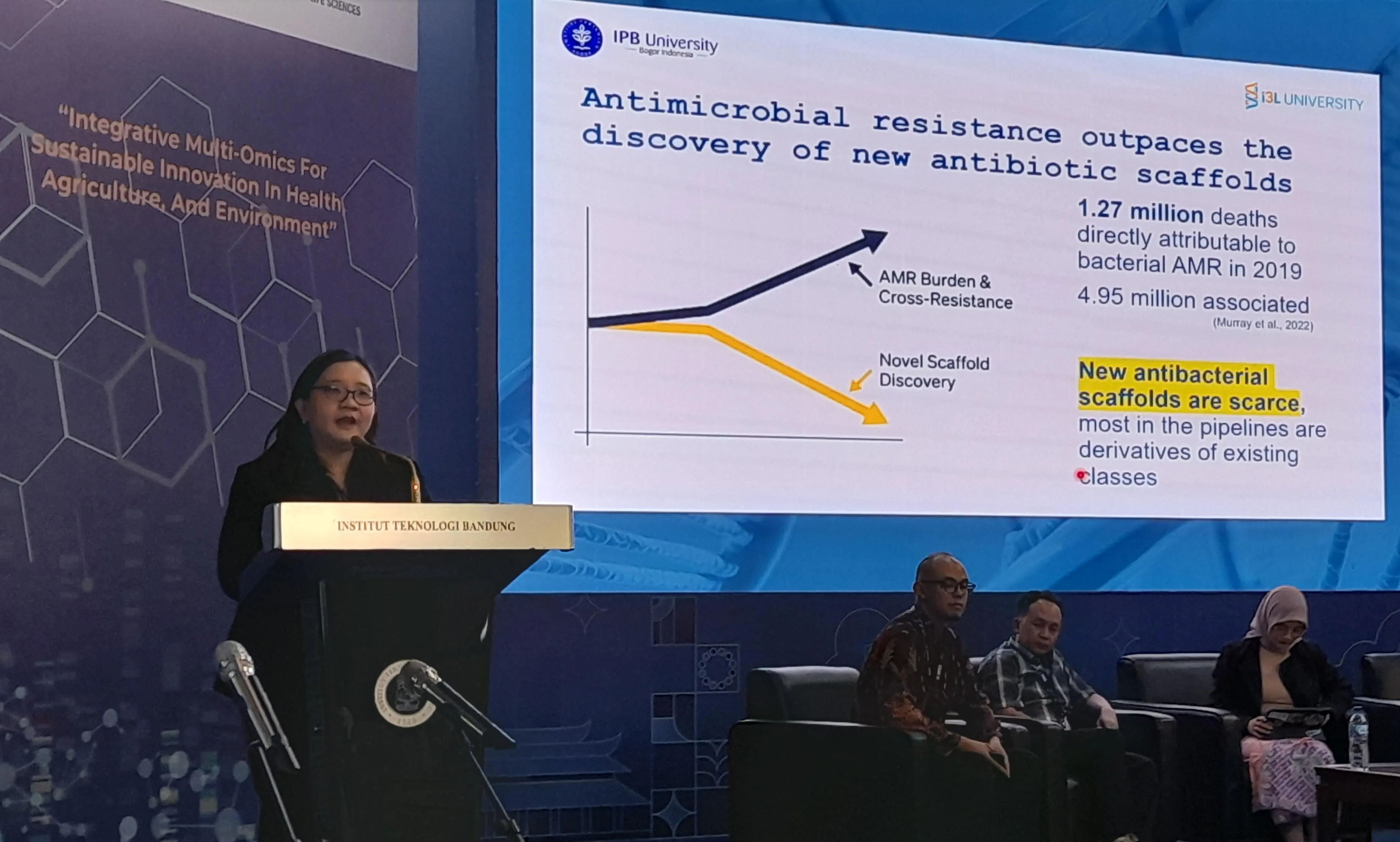 Elizabeth Sidhartha, B.Sc., M.Sc., Temukan Antibiotik Baru Dari Tanaman Sirih Merah