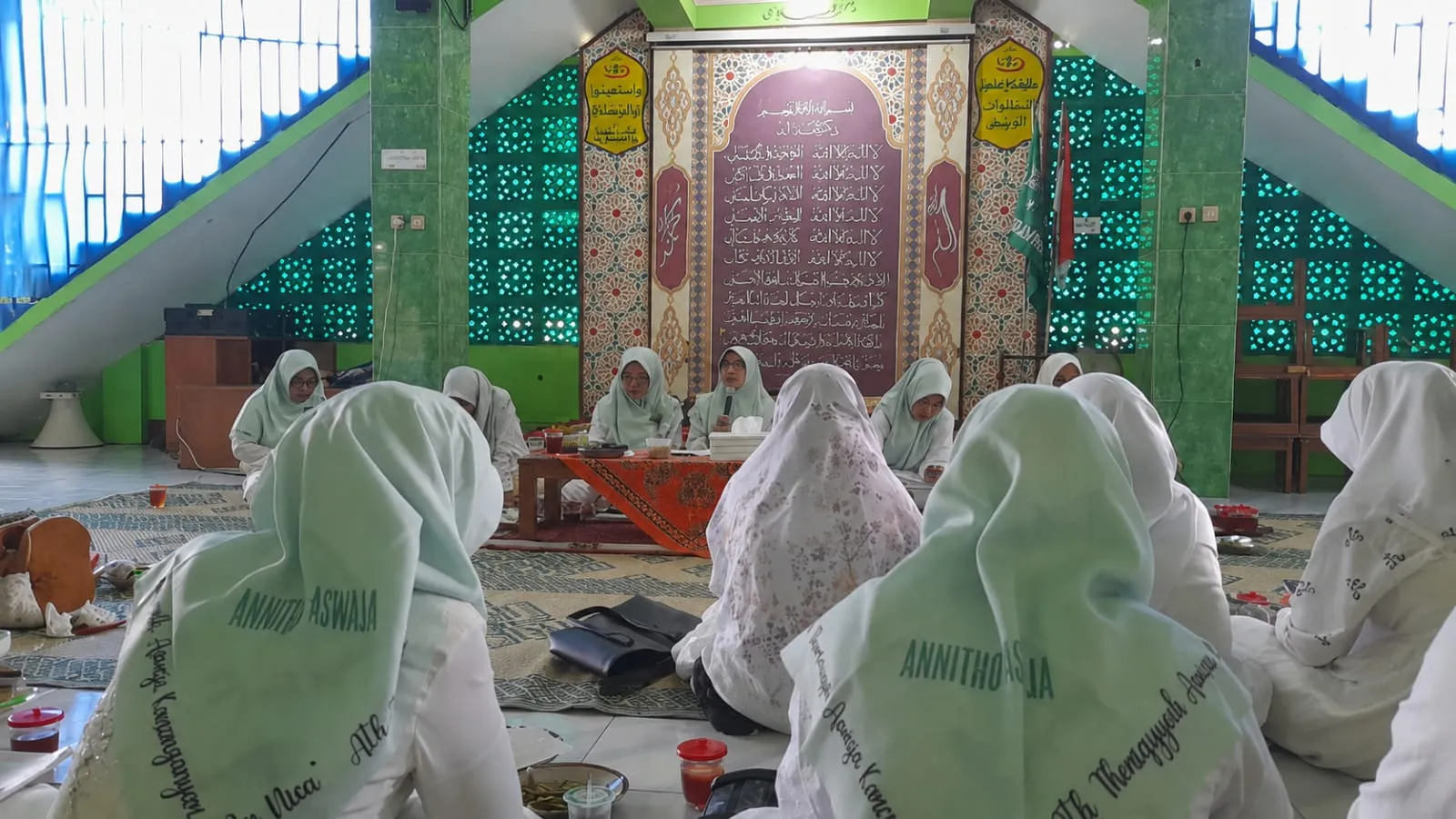 Kajian Rutin Annitho Karanganyar Untuk Teguhkan Spiritualitas Muslimah