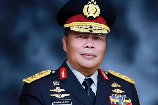Irjen Arman Achdiat Jabat Kapolda Riau, Herry Heryawan Jadi Kabaharkam