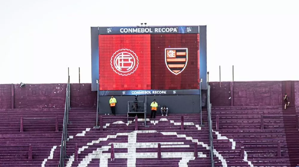 Laga Final Lanus vs Flamengo Belum Berakhir, Fans Sudah Geruduk Pelatih Flamengo