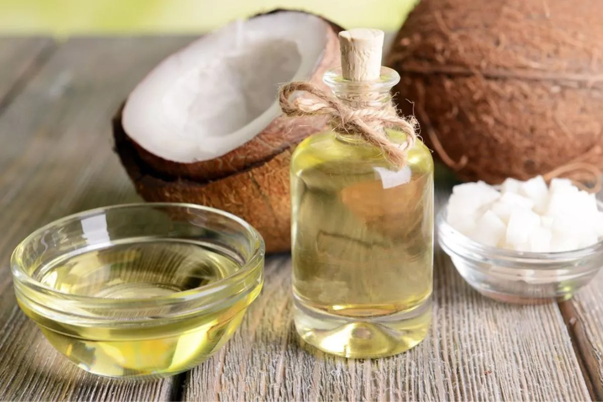 Ketiak Kasar Jadi Mulus? Ini Manfaat Minyak Kelapa untuk Ketiak!