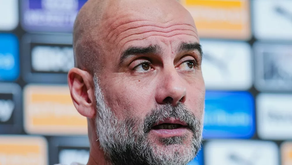 Fans Olok-olok Pemain Muslim Buka Buasa, Pep Guardiola Murka