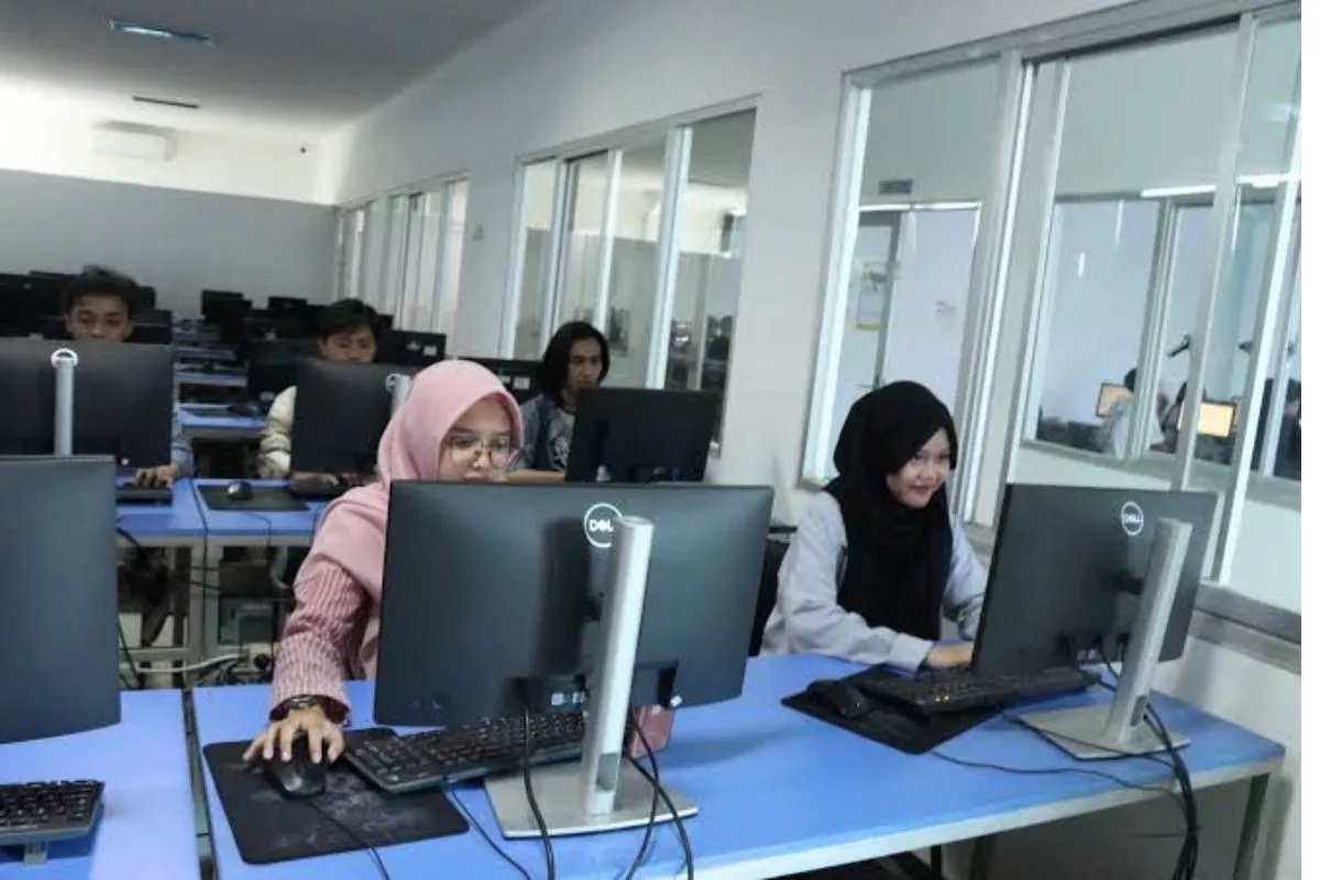 Mau Karier Sukses? Ini 5 Keterampilan Digital Wajib Mahasiswa