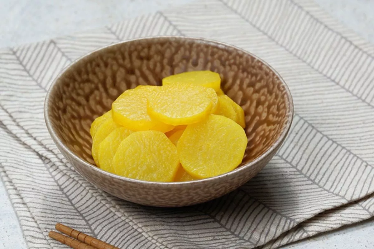 5 Side Dish Korea Paling Cocok Menemani Jjampong Pedas
