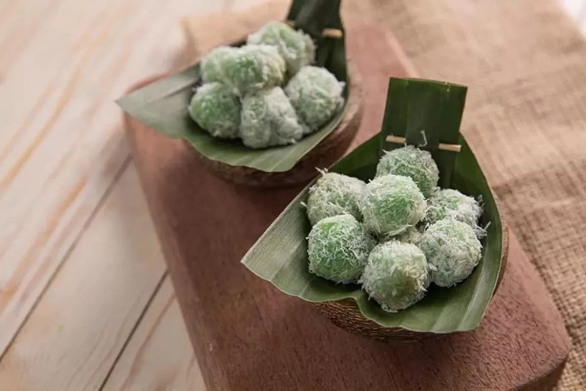 Tips Membuat Klepon Tetap Kenyal hingga Esok Hari Tanpa Mengeras