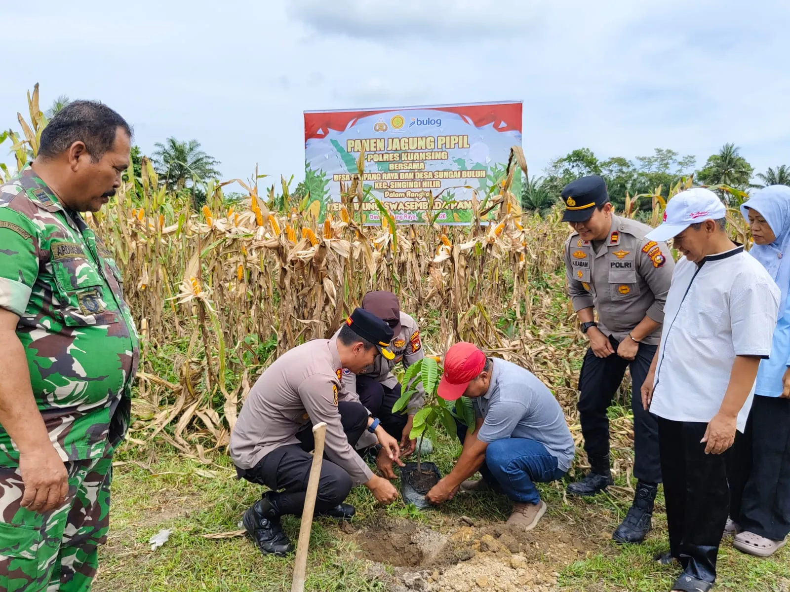 Kapolres Kuansing Grand Policing di Singingi Hilir, Ajak Masyarakat Jaga Hutan dan Cegah Karhutla