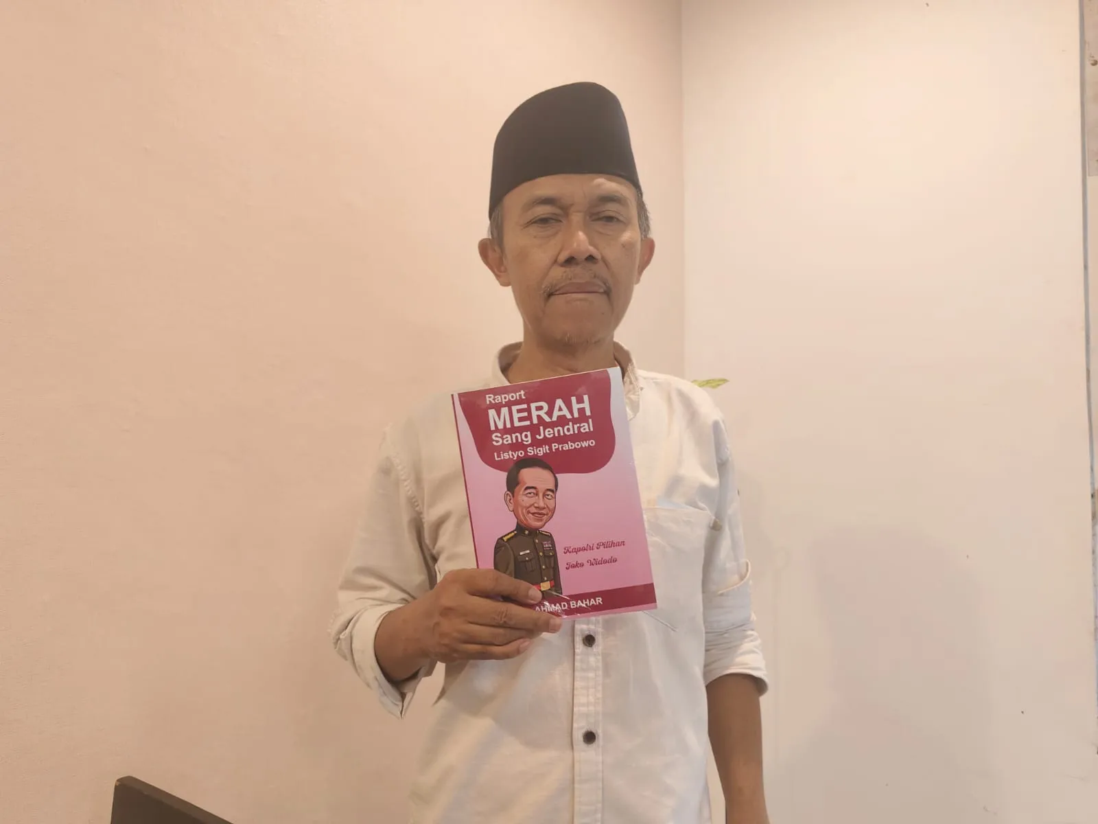 Ahmad Bahar Terbitkan Buku Raport  Merah Sang Listyo Sigi Prabowo, Kapolri Pilihan Jokowi