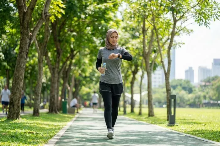 Manfaat Jalan Kaki 5 Menit: Badan Bugar dan Hati Senang 
