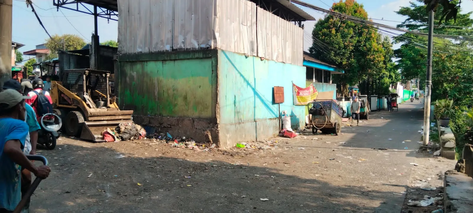 DKLH Kota Depok Bergerak Cepat Menindaklanjuti Keluhan Warga Terkait penumpukan Sampah di TPS Cimanuk