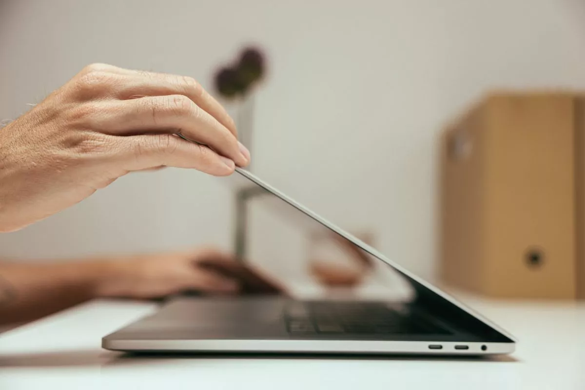 Panduan Lengkap Merawat Laptop Agar Performa Tetap Maksimal