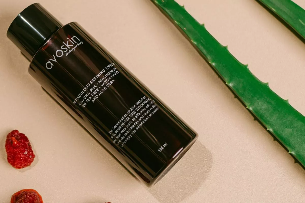 Wajah Mulus Bebas Meradang! Ini Skincare Eksfoliasi untuk Kulit Berjerawat
