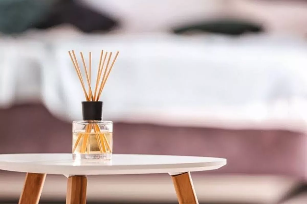 Cara Membuat Aroma Reed Diffuser Tahan Lebih Lama dan Wangi Sepanjang Hari