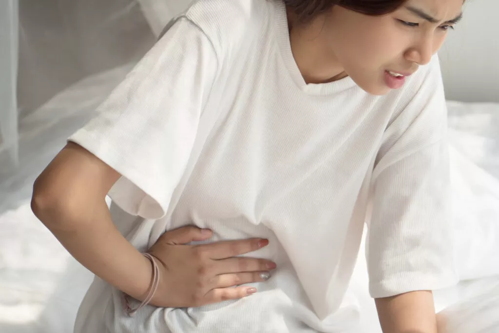 Kenali Perbedaan Maag dan Gastritis Agar Tidak Salah Penanganan
