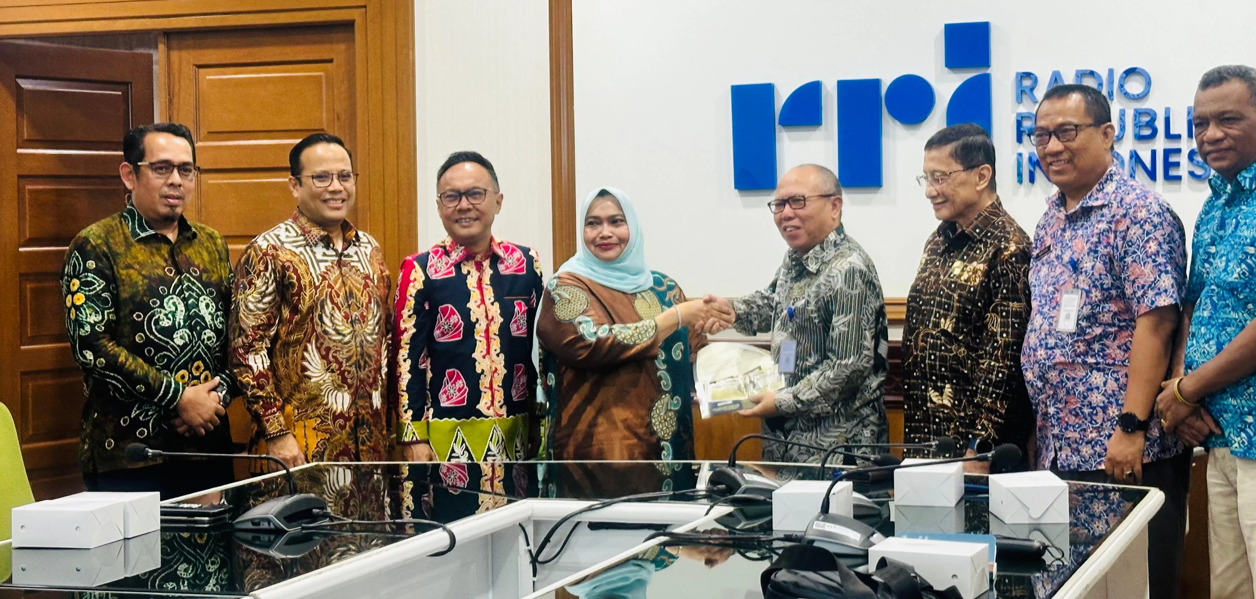 Pemkab Bengkalis Salurkan Hibahkan Aset Rp3,3 Miliar untuk Dukung RRI Jangkau Wilayah 3T