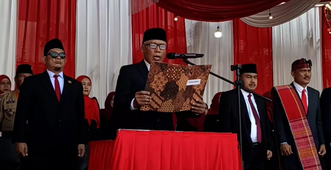 Upacara HUT Ke-81 RI di Mandau, Wakil Ketua III DPRD Kabupaten Bengkalis Dipercaya Bacakan Teks Proklamasi Kemerdekaan