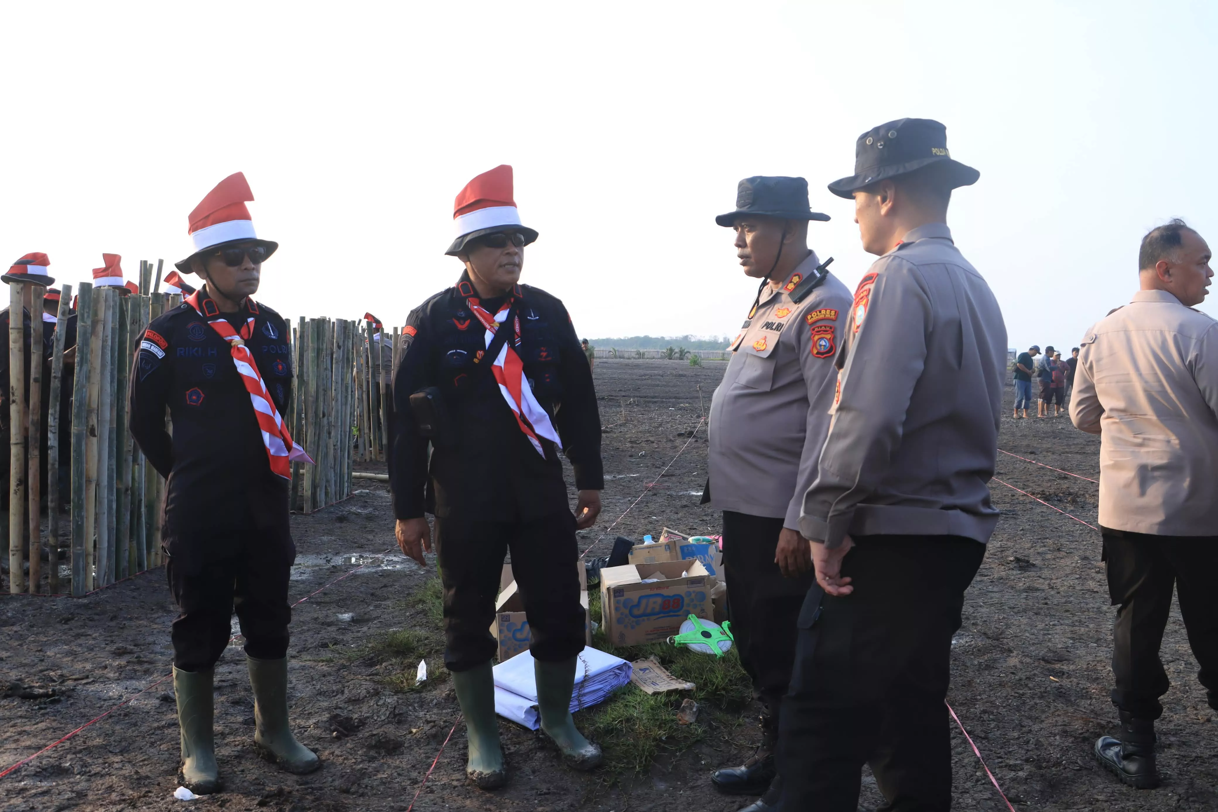 Jelang Kedatangan Kapolda dan Menteri, Penanaman Mangrove di Kuala Selat Dimatangkan