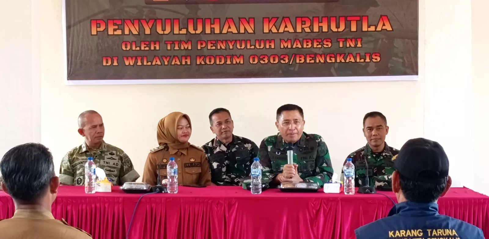 Cegah Karhutla dari Lingkungan, Tim Mabes TNI Ajak Warga Hentikan Pembakaran Sampah Sembarangan