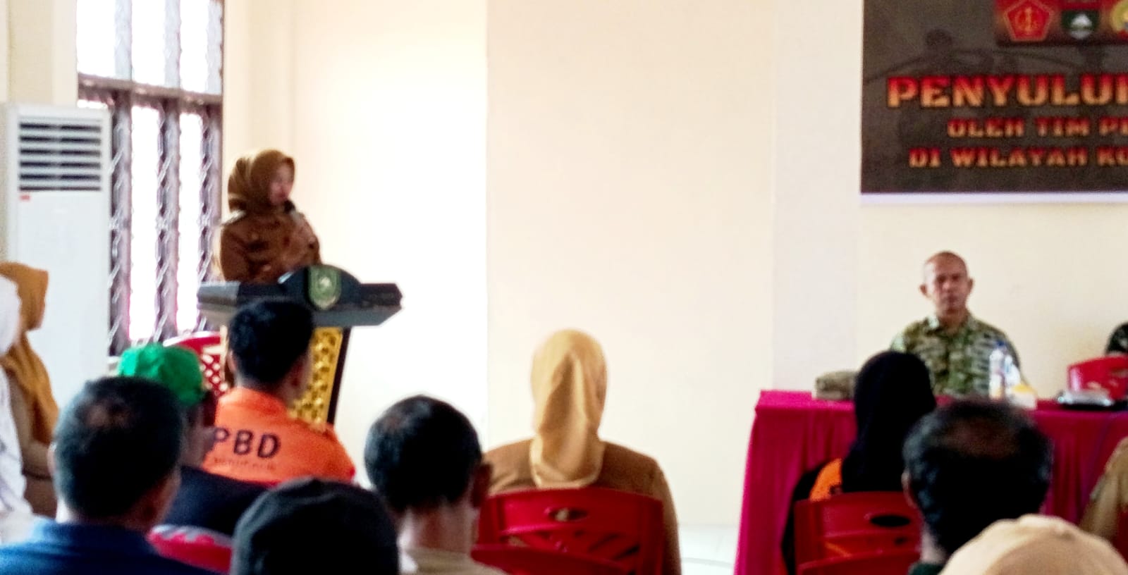 Cegah Karhutla dari Lingkungan, Tim Mabes TNI Ajak Warga Hentikan Pembakaran Sampah Sembarangan