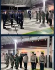 APH Gabungan Menggelar operasi mendadak di Kamar warga binaan .