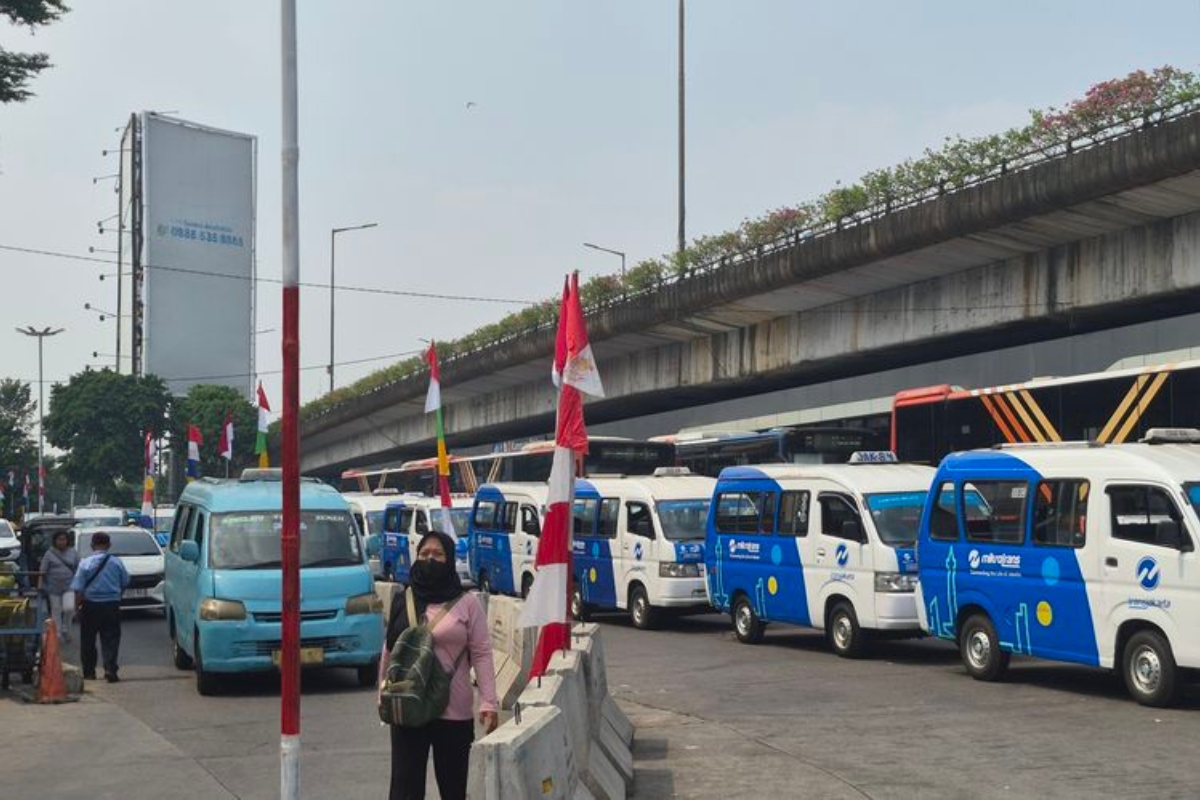Fasilitas Minim Terminal Kampung Melayu Picu Warga Pakai Mobil