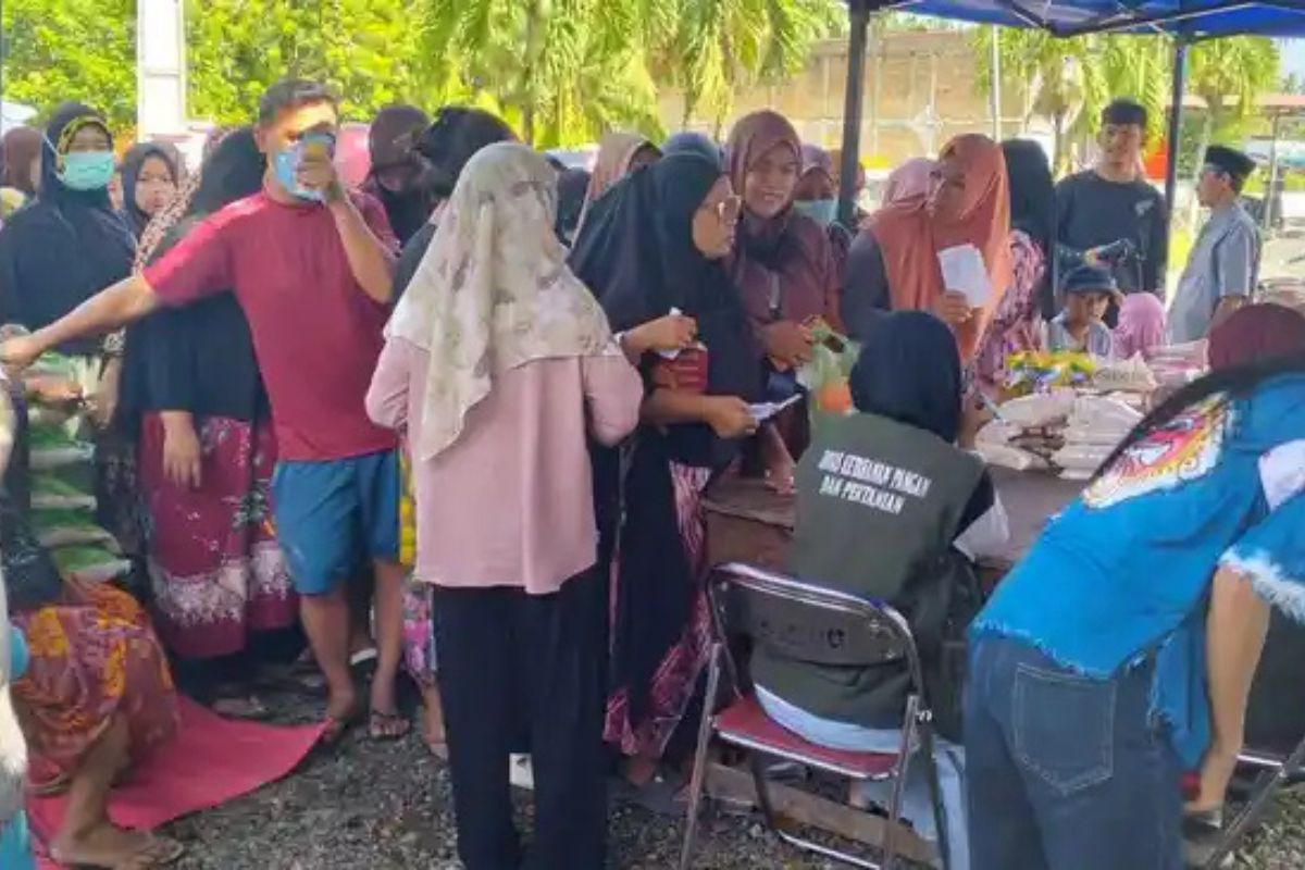 Polisi Tapalang Latih Hansip Lumpuhkan Kriminal Tanpa Kekerasan