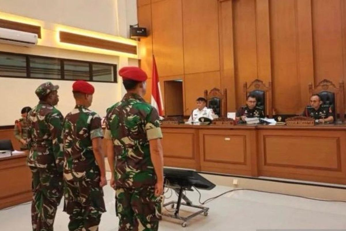 3 Prajurit TNI Terdakwa Pembunuhan Kacab Bank Jalani Sidang Tuntutan
