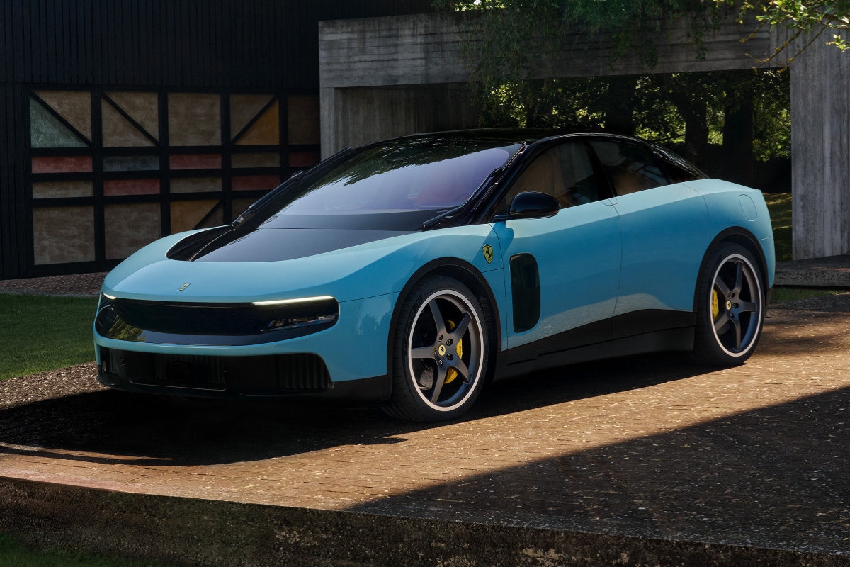 Ferrari Luce Dikritik Desainer Dunia, Proporsi Dinilai Kurang Pas